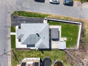 17 Hazel St, Fitchburg MA 01420