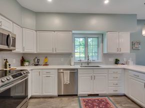 3 Paris Way, Woburn MA 01801