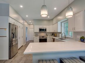 3 Paris Way, Woburn MA 01801
