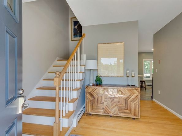 3 Paris Way, Woburn MA 01801
