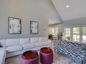 3 Paris Way, Woburn MA 01801