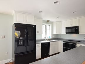 71 Rockefeller St, Randolph MA 02368