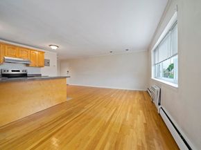 425 S Huntington Ave 8, Boston MA 02130