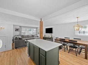 3 Lark Dr, Hudson MA 01749
