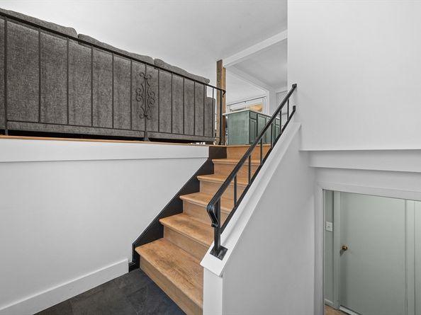 3 Lark Dr, Hudson MA 01749