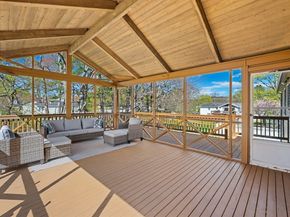 3 Lark Dr, Hudson MA 01749