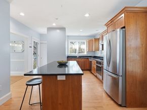 20 Pleasant St, Saugus MA 01906