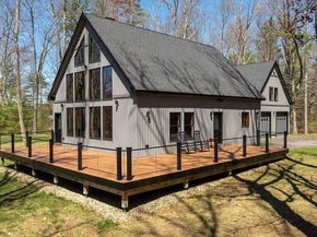 8 Barrett Rd, North Brookfield MA 01535