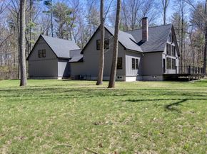 8 Barrett Rd, North Brookfield MA 01535