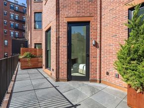 260-262 Commonwealth Avenue 1B, Boston MA 02116