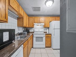35 Longworth Avenue 12, Brockton MA 02301