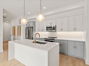52 Withington St 9, Boston MA 02124