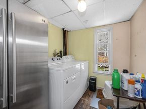 71 Snow St, Fitchburg MA 01420