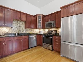 87 Franklin St 105, Quincy MA 02169