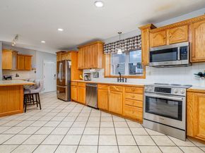 12 Cole Farm Rd, Lancaster MA 01523