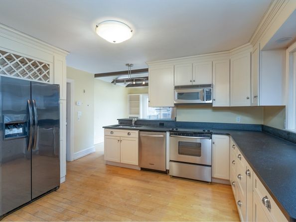 150 Paxton St, Leicester MA 01524