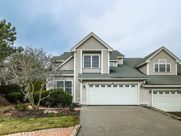 432 Boxwood Ln 432, Clinton MA 01510