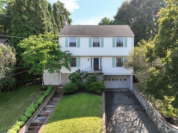 10 Radcliffe Rd, Belmont MA 02478