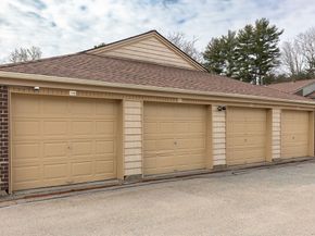 127 Greenbrook Dr 127, Stoughton MA 02072