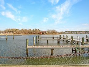 45 Main St 217, Wareham MA 02571