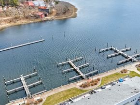 45 Main St 217, Wareham MA 02571
