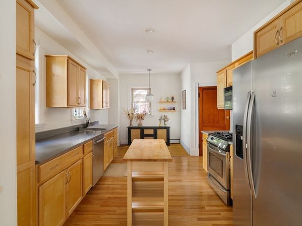 21 Stone Ave 21, Somerville MA 02143