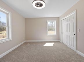 497 Ridge Rd, Athol MA 01331