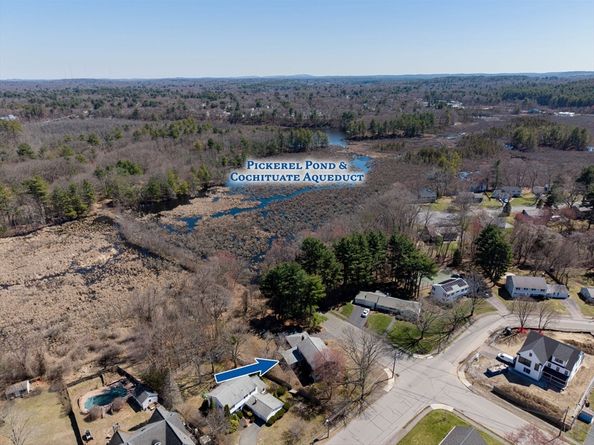 48 Bradford Rd, Natick MA 01760