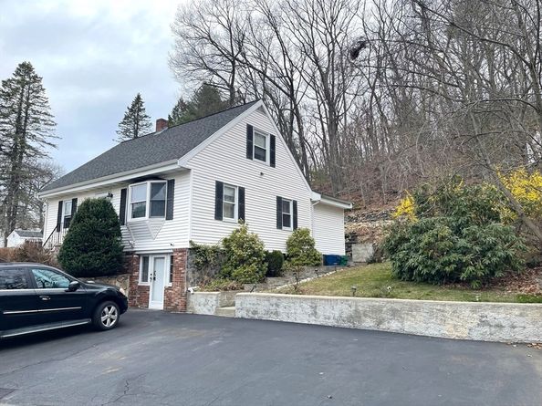2 Mooney Rd, Burlington MA 01803