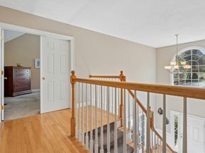 320 Lincoln Circle, Northbridge MA 01534