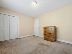320 Lincoln Circle, Northbridge MA 01534