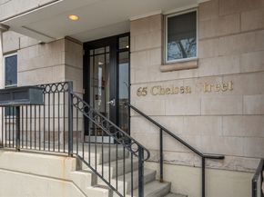 65 Chelsea St 203, Boston MA 02129