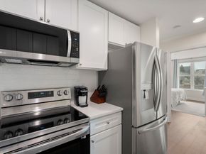 65 Chelsea St 203, Boston MA 02129