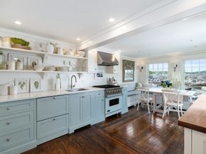 7 Atlantic Ave, Rockport MA 01966