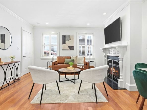 15 Belmont St 1, Boston MA 02129