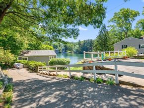 303 Lakeshore Dr, Marlborough MA 01752