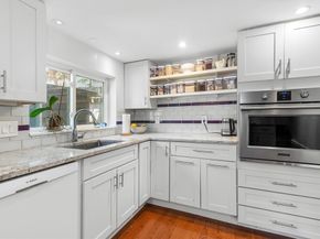 303 Lakeshore Dr, Marlborough MA 01752