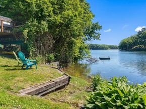 303 Lakeshore Dr, Marlborough MA 01752