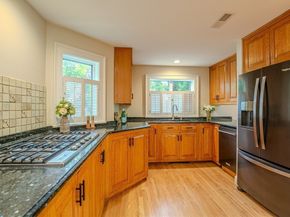 438 Merrimac St, Newburyport MA 01950
