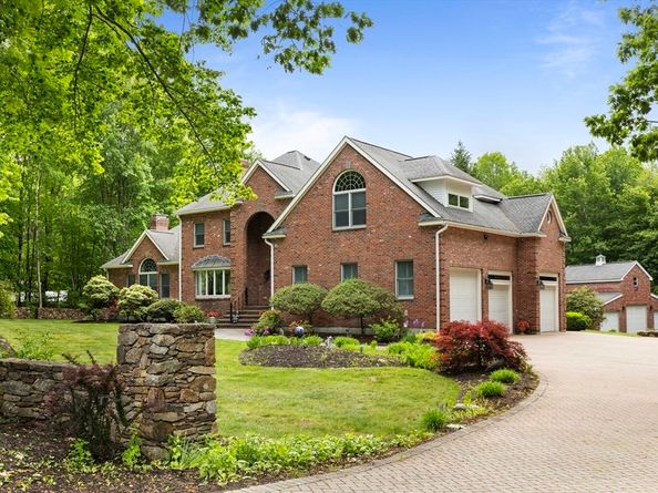 211 Saddle Hill Road, Hopkinton MA 01748