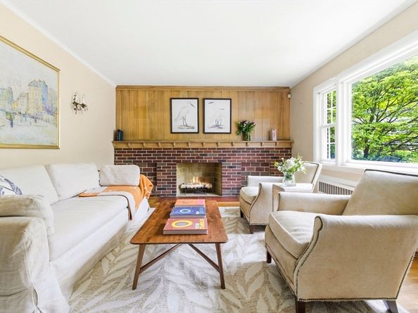 231 Moss Hill Rd, Boston MA 02130