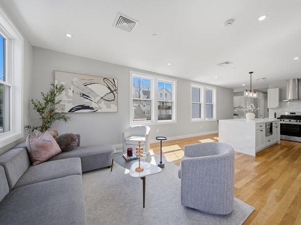 174 Walnut Street 2, Somerville MA 02145