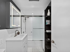 41 Centre St 106, Brookline MA 02446