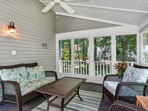 11 Chickadee Dr, Norfolk MA 02056