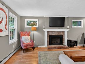 11 Chickadee Dr, Norfolk MA 02056