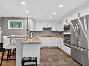 11 Chickadee Dr, Norfolk MA 02056