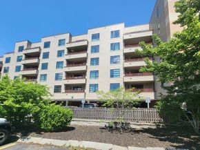1650 Commonwealth Ave 304, Boston MA 02135
