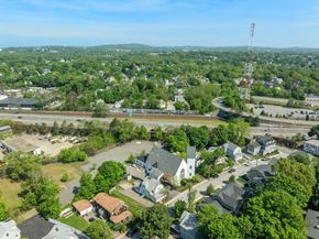 25 Curve St, Newton MA 02465