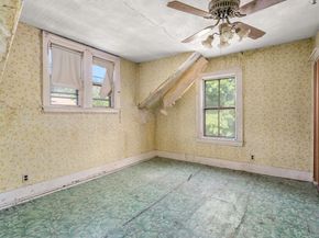 25 Curve St, Newton MA 02465