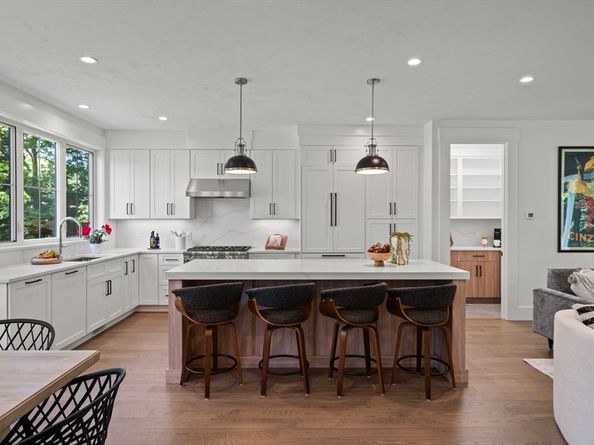 17 Upland, Natick MA 01760